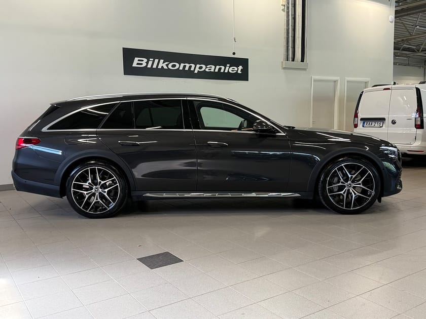 Bild 2 av Mercedes-Benz E 300 de 4MATIC All-Terrain 9G-Tronic Euro 6