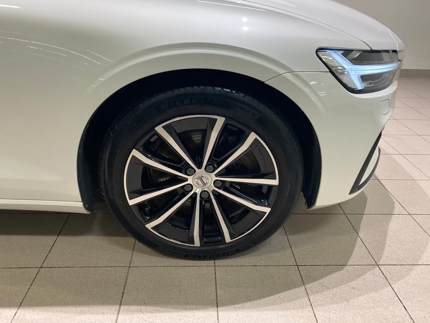 Bild 3 av Volvo V60 T6 Plus Dark Edition