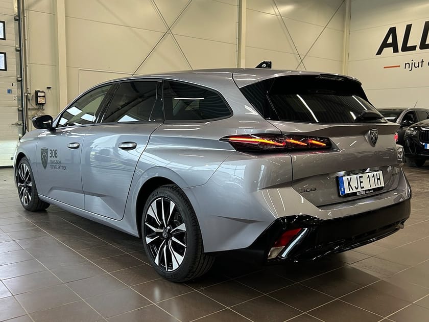 Bild 5 av Peugeot 308 SW Hybrid 145 1.2 PT 145hk e-DSC Allure Kamera/GPS/Demo