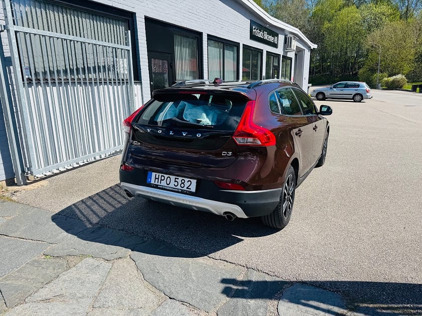 Bild 3 av Volvo V40 Cross Country D3 150HK MOMENTUM / NAVI / VÄRMARE