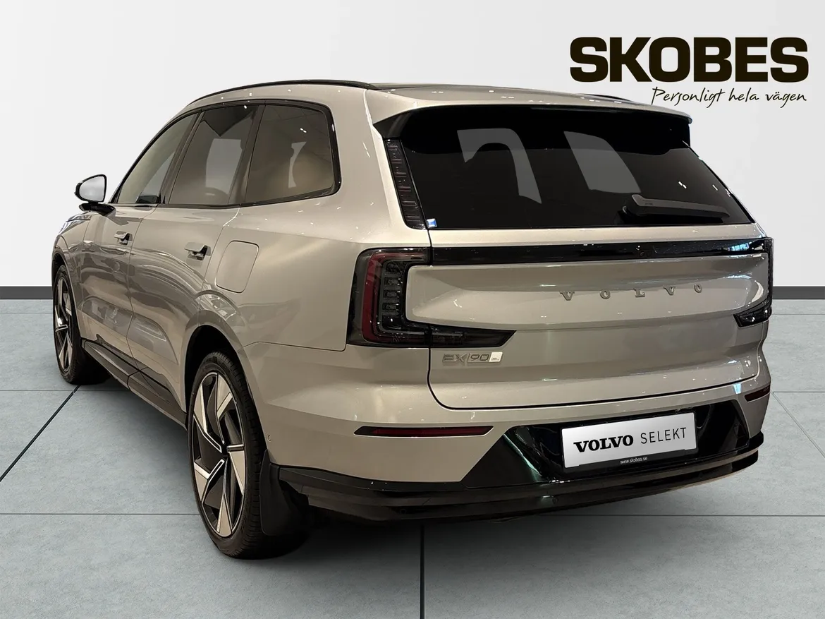 Volvo EX90