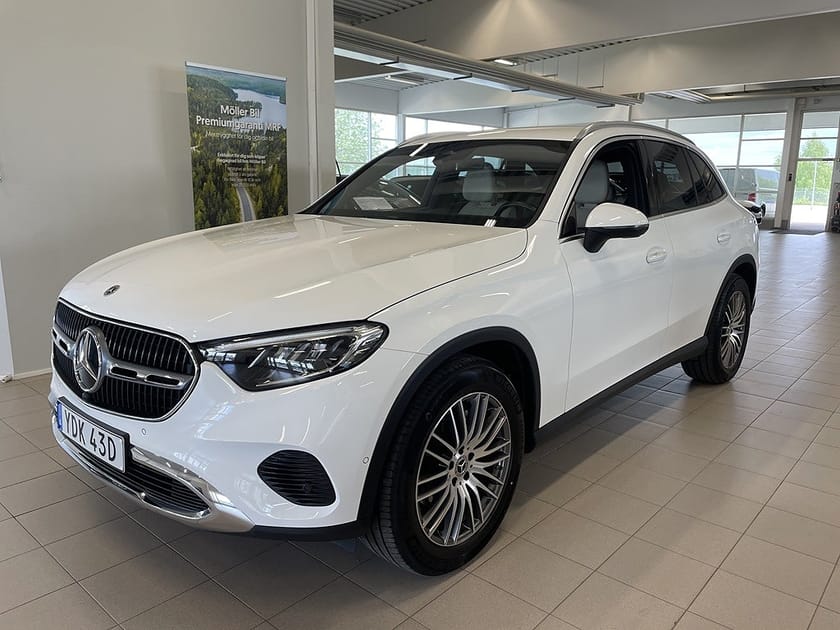 Bild 3 av Mercedes-Benz GLC 220 d 4MATIC Avantgarde / Drag / Läder / Navi