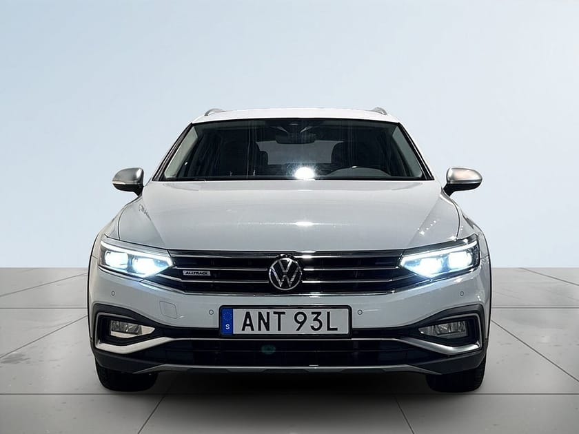 Bild 2 av Volkswagen Passat Alltrack 2.0 TDI SCR AWD Drag Dvärm Kamera GPS SoV