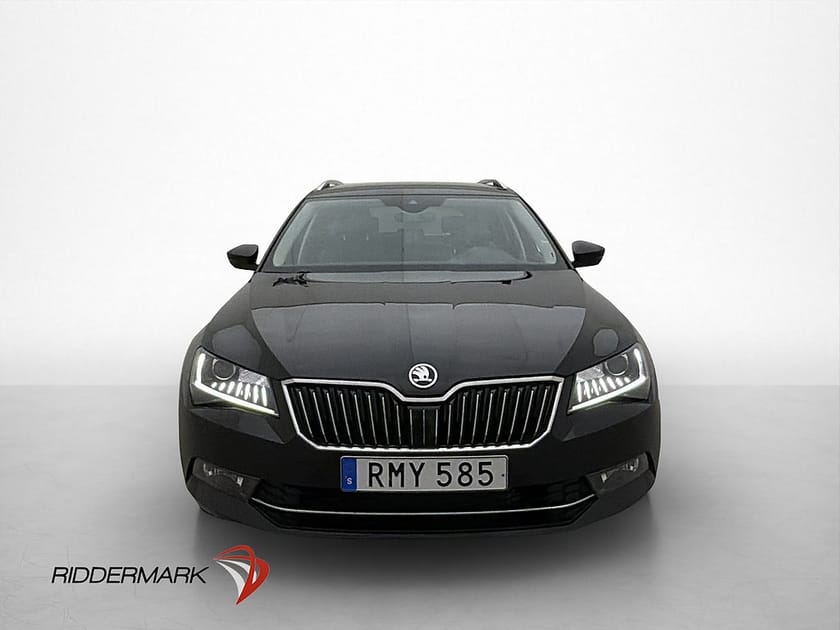 Bild 2 av Škoda Superb Kombi Skoda TDI 4x4 Business Värm Drag Kamera CANTON Navi