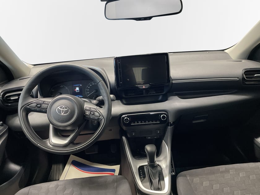 Bild 5 av Toyota Yaris Hybrid 115 1,5 hk Active Komfortpaket