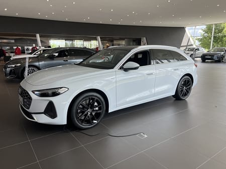 Audi A5 Avant e-hybrid quattro