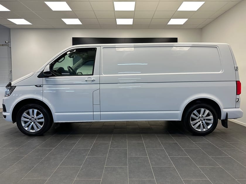 Bild 2 av Volkswagen Transporter T30 2.0 TDI 4Motion Navigation Värmare Drag
