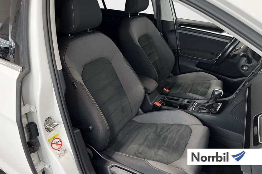 Bild 5 av Volkswagen Golf Sportscombi TSI DSG Värmare Ledramp