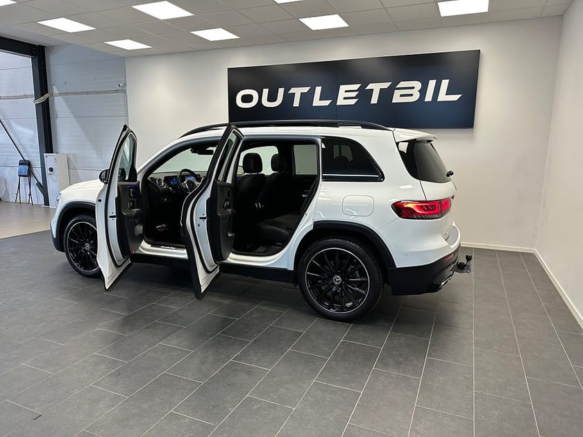 Bild 3 av Mercedes-Benz GLB 220 d 4MATIC AMG Line 7 SITS Pano Keyless Carplay MOMS
