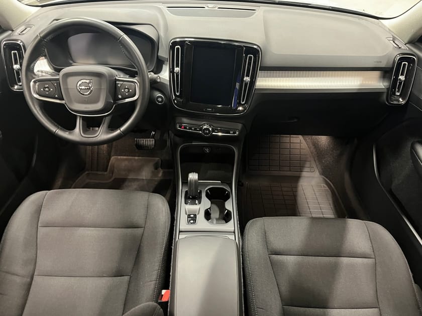 Bild 5 av Volvo XC40 D3 FWD Momentum Edition*S&V-hjul/Värmare VOC*