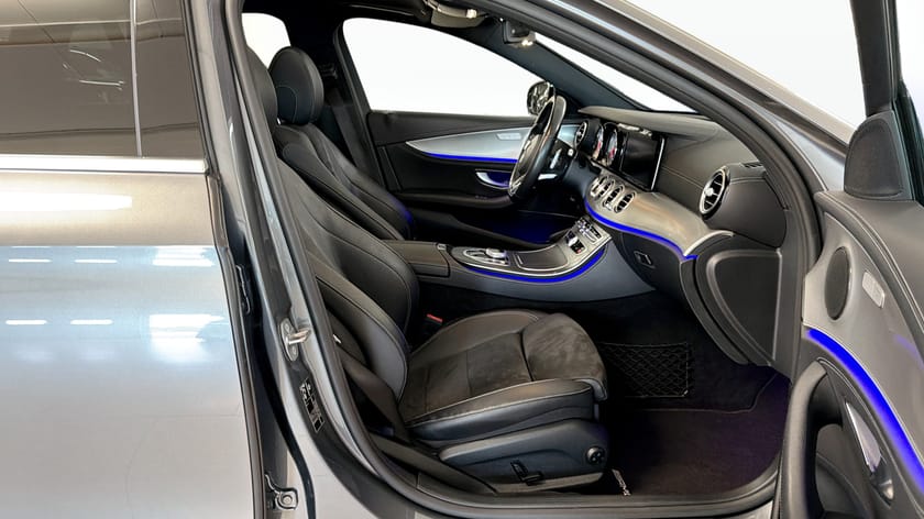 Bild 3 av Mercedes-Benz E 220 T d 4MATIC