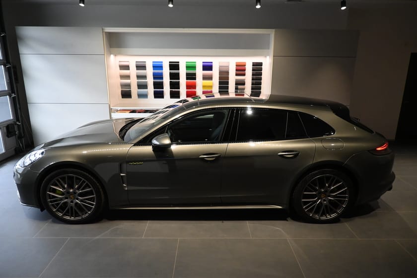 Bild 4 av Porsche Panamera 4 E-Hybrid Sport Turismo Platinum Edition