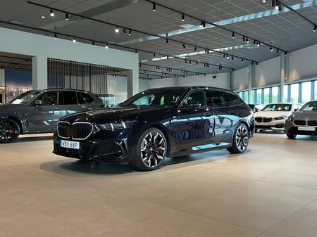 BMW 530e xDrive Touring M Sport Pro D/A Pro H/K Elstolar Drag