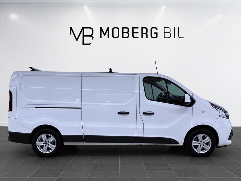 Bild 3 av Nissan NV300 Skåpbil 2.9t 145hk L2H1 Drag B-Kamera Värmare
