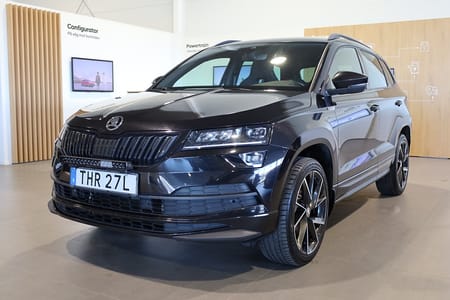 Škoda Karoq Skoda 2.0 TSI Sportline 4x4 AUT Drag Värmare Kamera Canton