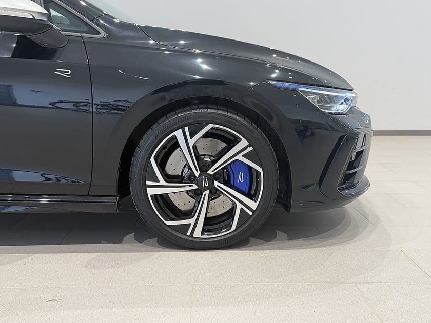 Bild 4 av Volkswagen Golf R 4M 333HK DSG Drag B-kamera