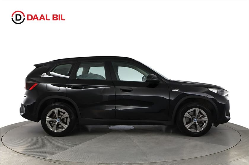 Bild 5 av BMW X1 xDrive25e 245HK 16,3kWh H/K® 3D-VIEW HUD VÄRMARE NFC