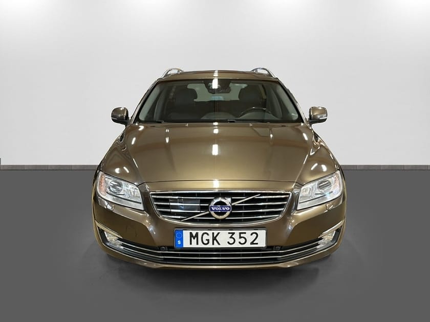 Bild 2 av Volvo V70 D4 Geartronic Classic, Summum 181hk Drag/M-värmare