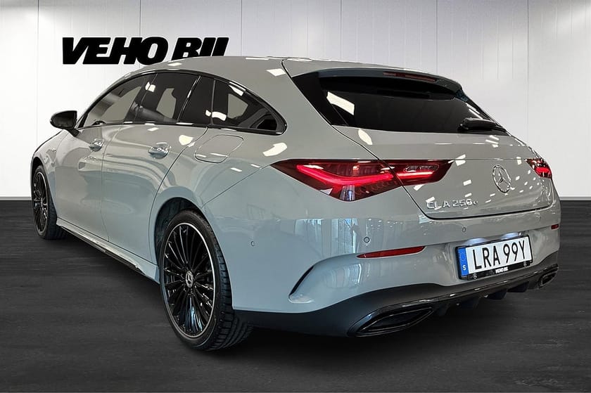 Bild 4 av Mercedes-Benz CLA 250 e Shooting Brake AMG 360° Drag Distronic Burmester
