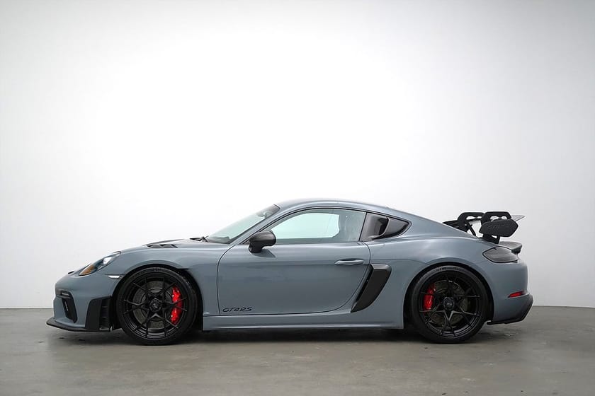 Bild 2 av Porsche 718 Cayman GT4 RS
