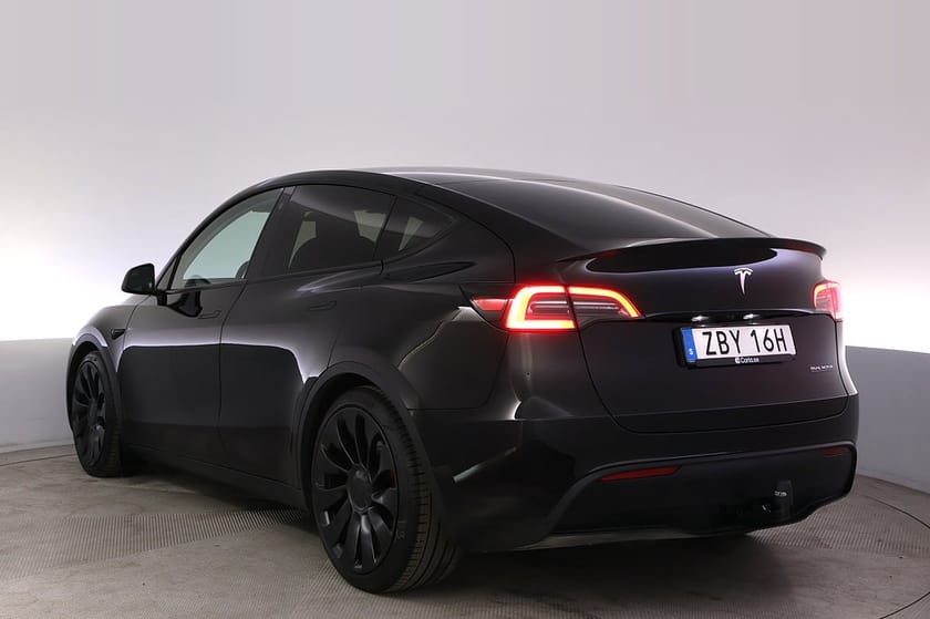 Bild 4 av Tesla Model Y Performance Autopilot Panorama Drag