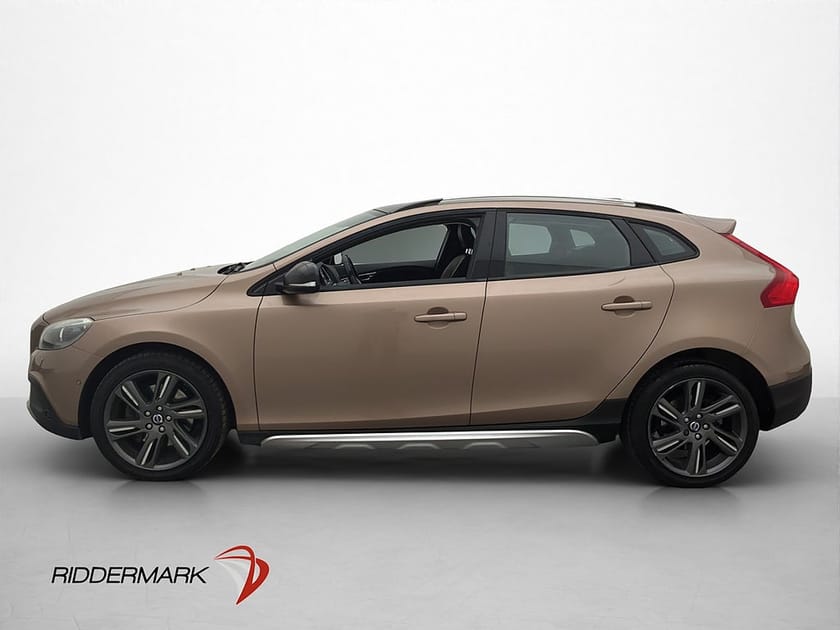 Bild 5 av Volvo V40 Cross Country T4 AWD Momentum Panorama Navi Skinn
