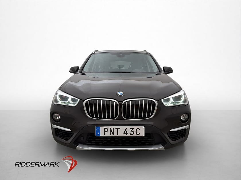 Bild 2 av BMW X1 xDrive18d 150hk xLine M värm Navi P-sensorer HUD