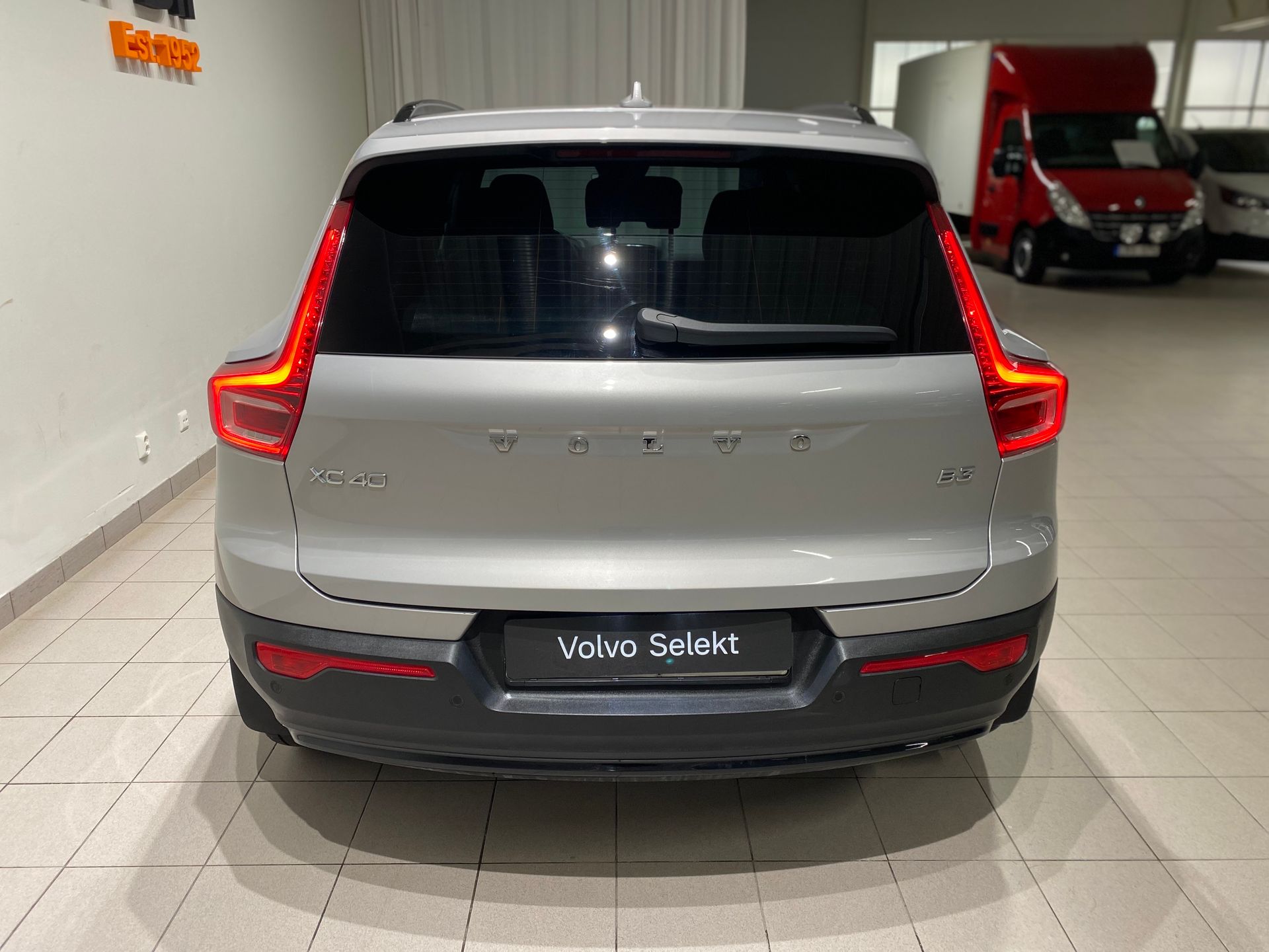 Volvo XC40 B3 FWD Bensin Plus Dark 2025, bild 6/10
