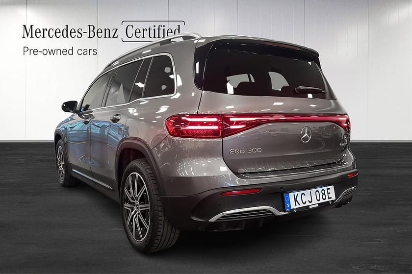 Bild 4 av Mercedes-Benz EQB 300 4MATIC AMG Distronic Rattvärme Minnesstolar 7-Sits
