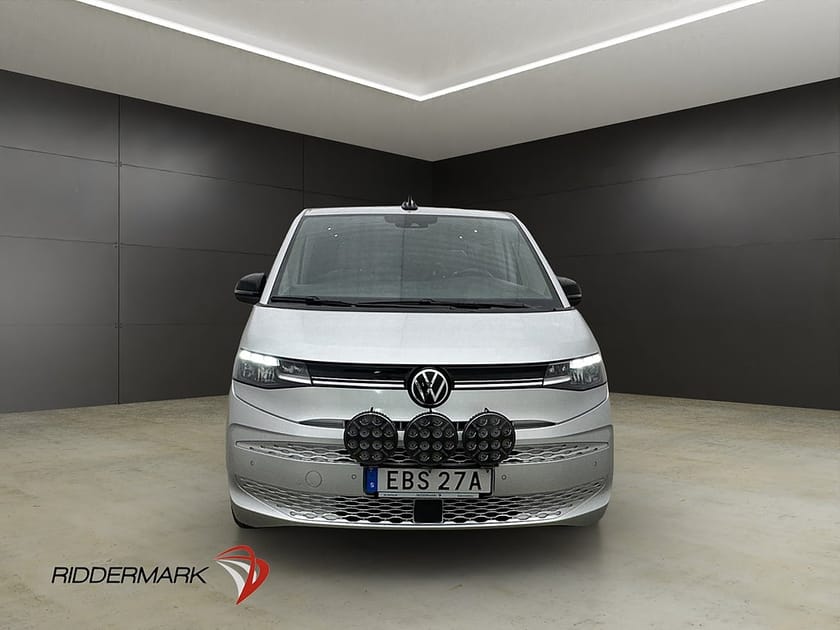 Bild 5 av Volkswagen Multivan eHybrid Life Plus Cockpit Drag B-Kamera