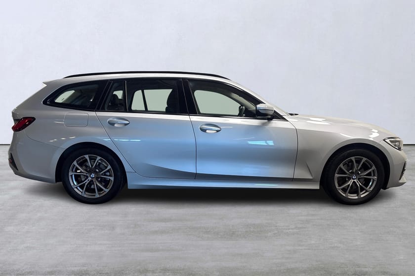 Bild 3 av BMW 320d Touring Aut Sport Line 190hk
