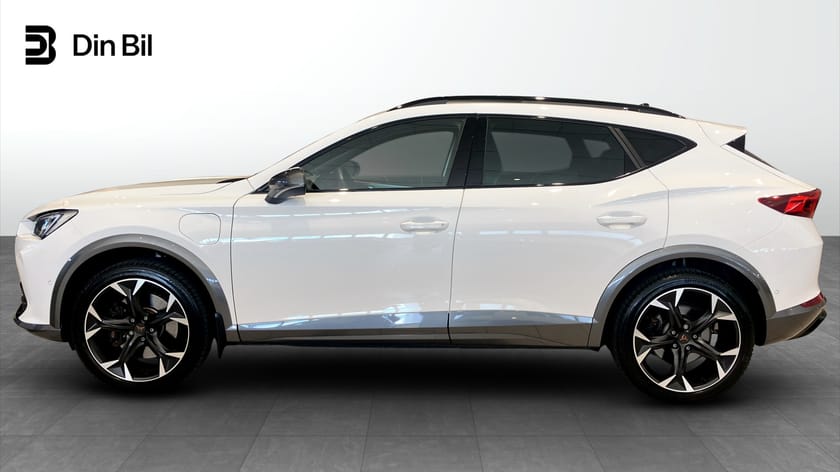 Bild 2 av CUPRA Formentor VZ e-Hybrid 1.4 245hk Kamera Drag Carplay