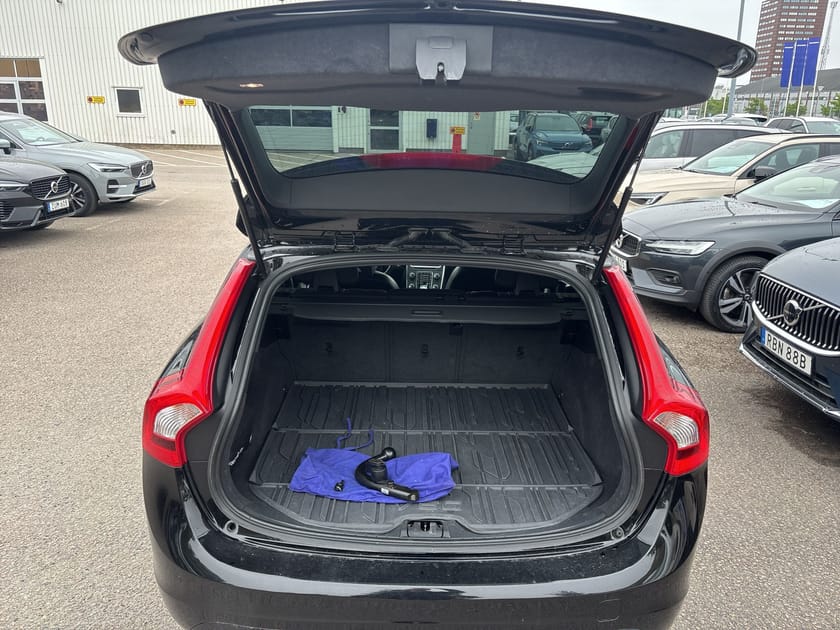 Bild 5 av Volvo V60 T3 aut Classic Edition//Dragkrok//Värmare//