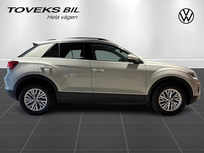 Bild 2 av Volkswagen T-Roc 1.0 Life 110hk P-sensorer I En ägare