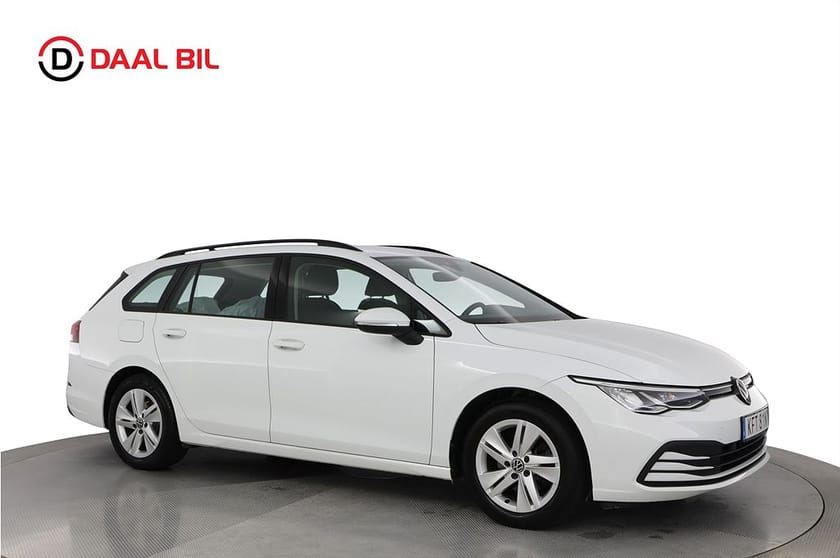 Bild 4 av Volkswagen Golf Sportscombi SC 1.5 eTSI 131HK COCKPIT NFC P-SENS 3-ZON APP-CON