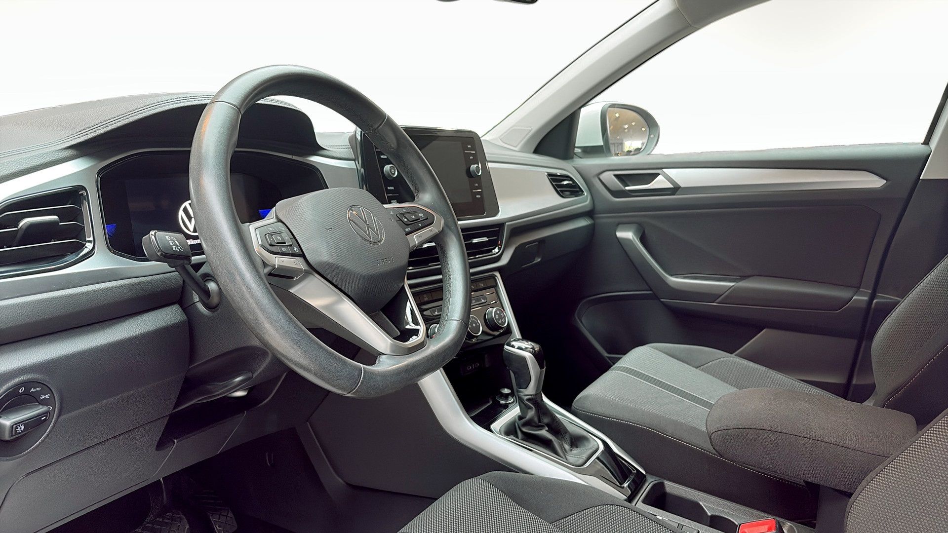 Volkswagen T-Roc 1.5 TSI 150HK DSG7 2023, bild 7/14