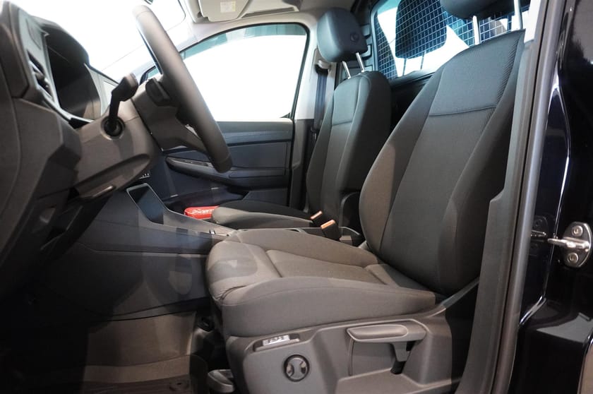 Bild 5 av Ford Transit Connect L2 Skåp Trend 1.5 EcoBoost Plug-In 110kw 150hk 6at, Dubbla Sidoskjutdörrar