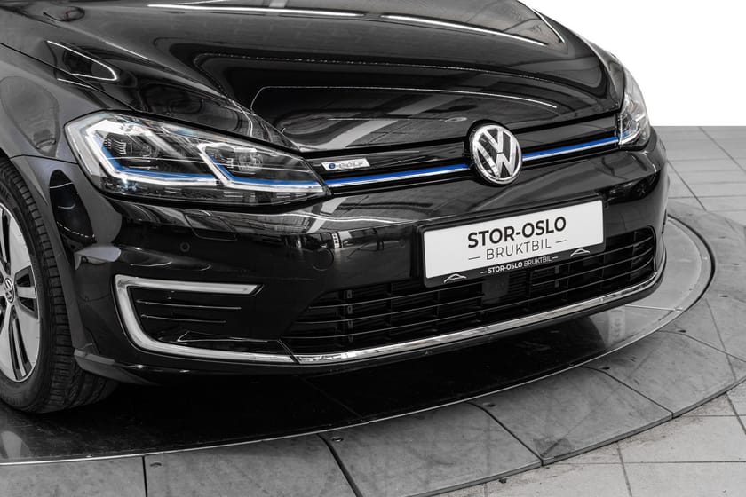 Bilde 3 av Volkswagen e-Golf Exclusive, Skinn, Kamera, Active Info,Tilstandsrapport