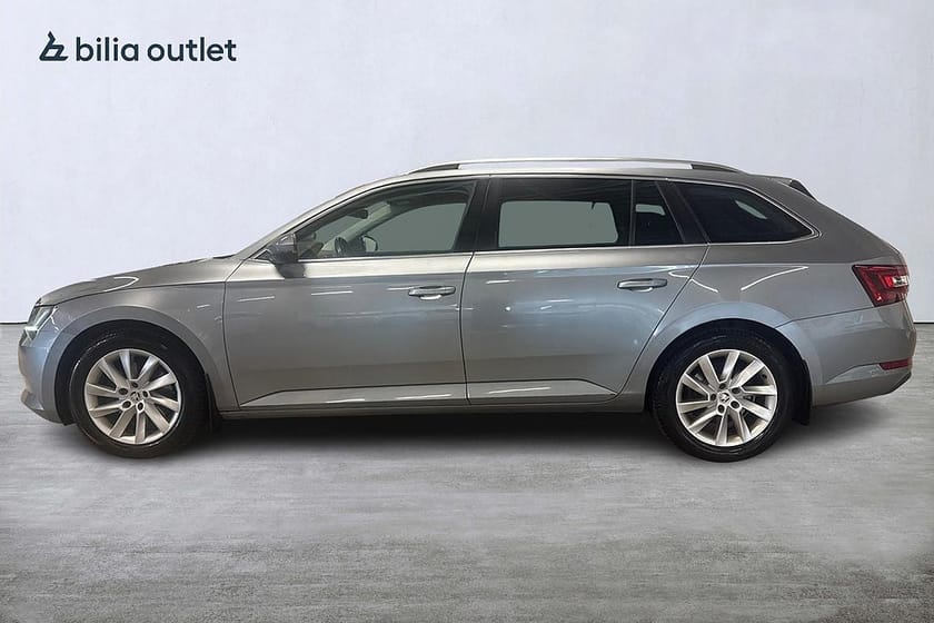 Bild 3 av Škoda Superb Kombi Skoda 2.0 TDI SCR Style / Drag / Navigation /Backkamera