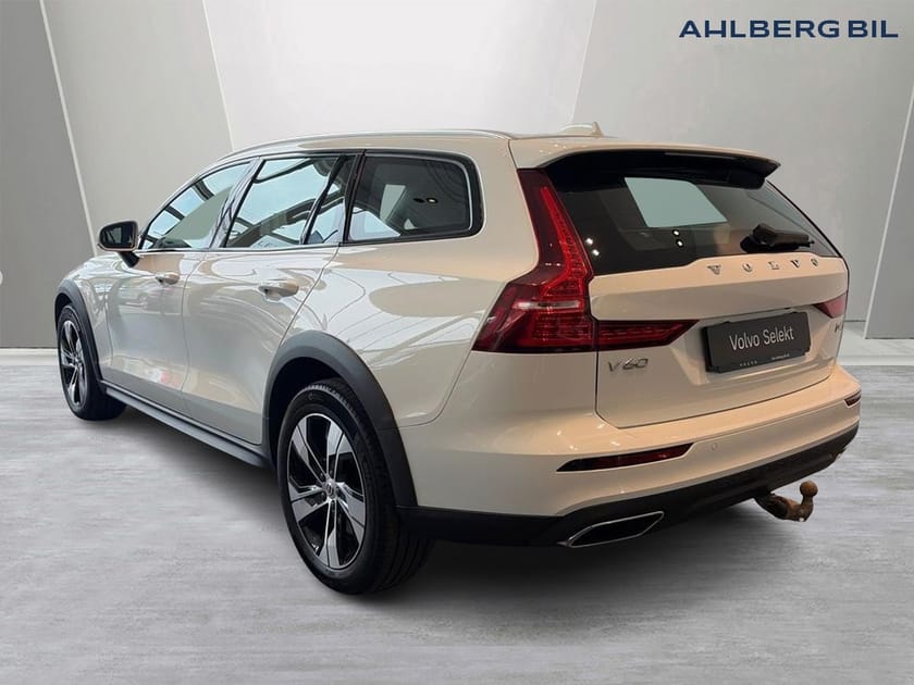 Bild 2 av Volvo V60 Cross Country OUTLET, D4 AWD Advanced SE II.  Läder, Backkamera, Drag, Navi,  Rattvärme