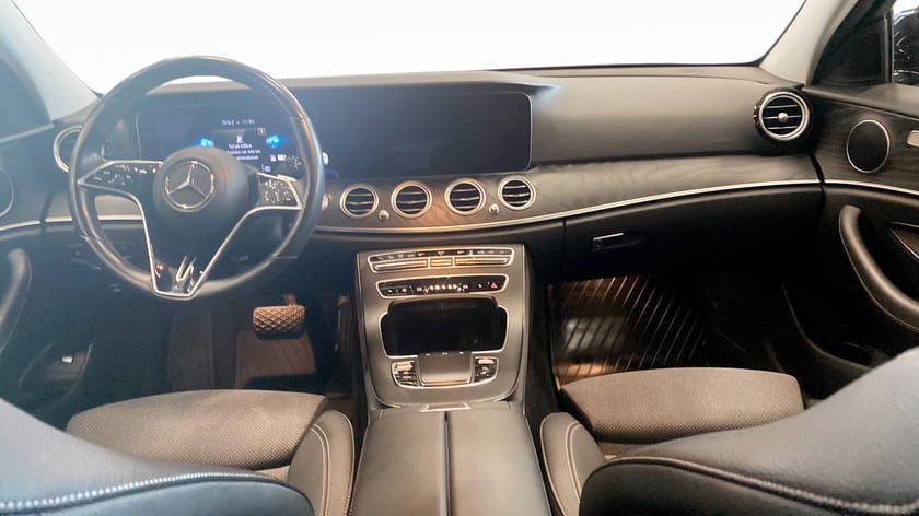 Bild 4 av Mercedes-Benz E 300 T de 9G-Tronic (306hk) Backkamera