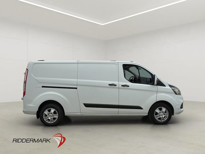 Bild 2 av Ford Transit Custom 340 transit-custom L2 Ny-Kamrem Värmare Drag B-Kamera Moms