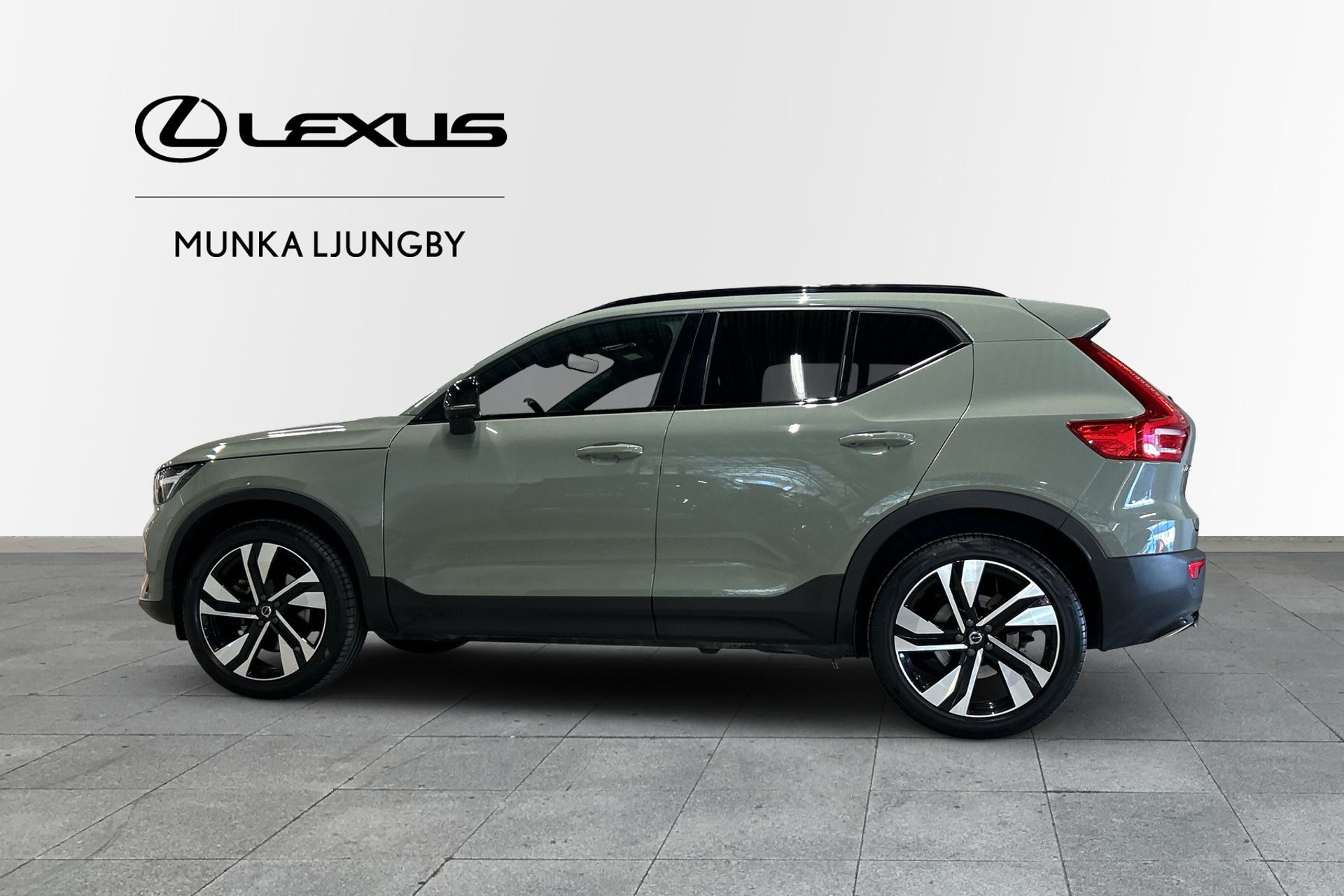 Volvo XC40 B4 Plus Dark 2024, bild 3/10
