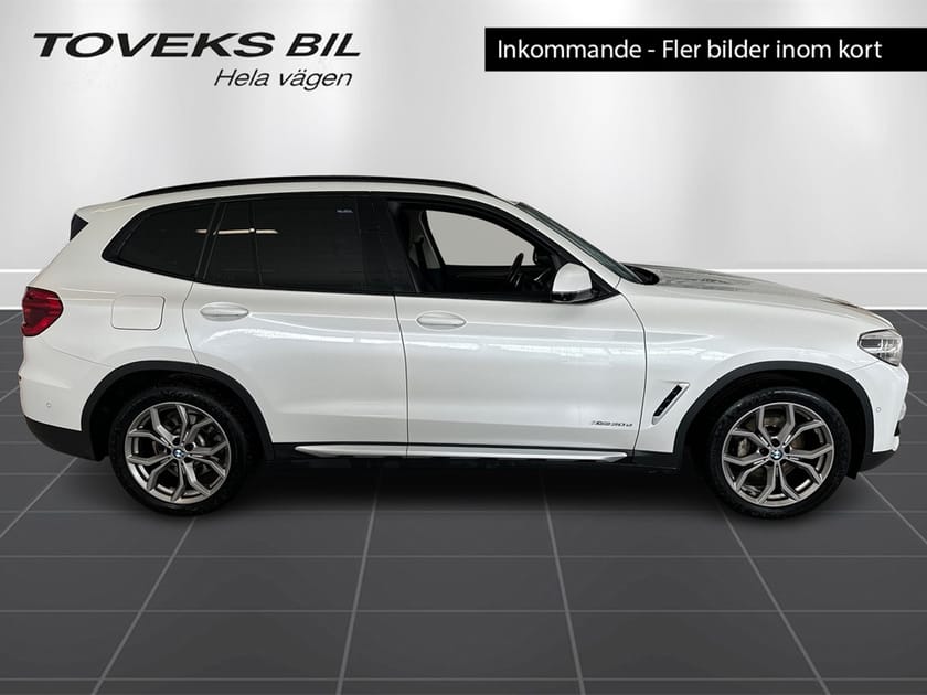 Bild 2 av BMW X3 xDrive30d 265HK välspecad/360/HUD/Pano