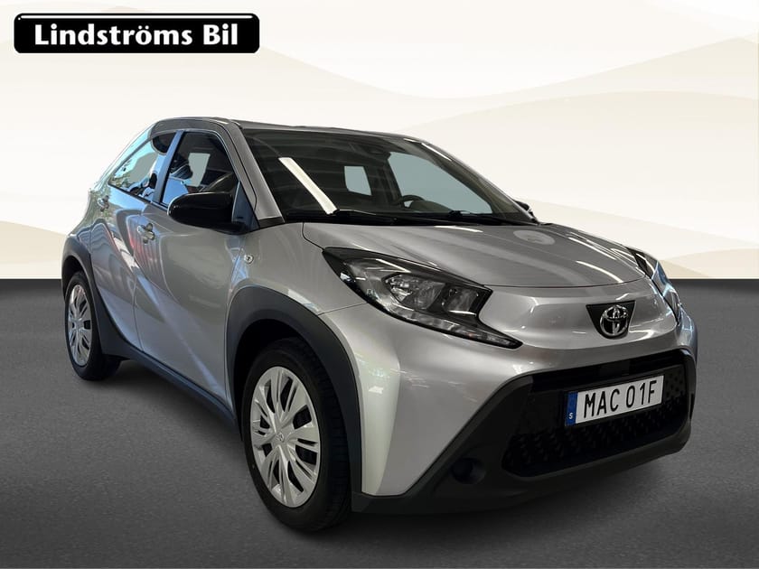 Bild 3 av Toyota Aygo X 1.0 M5 PLAY Vinterhjul