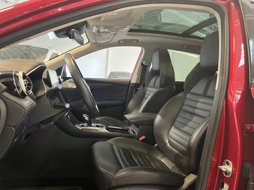 Bild 3 av MG EHS PHEV Luxury Kamera Pano El-Stol 258hk