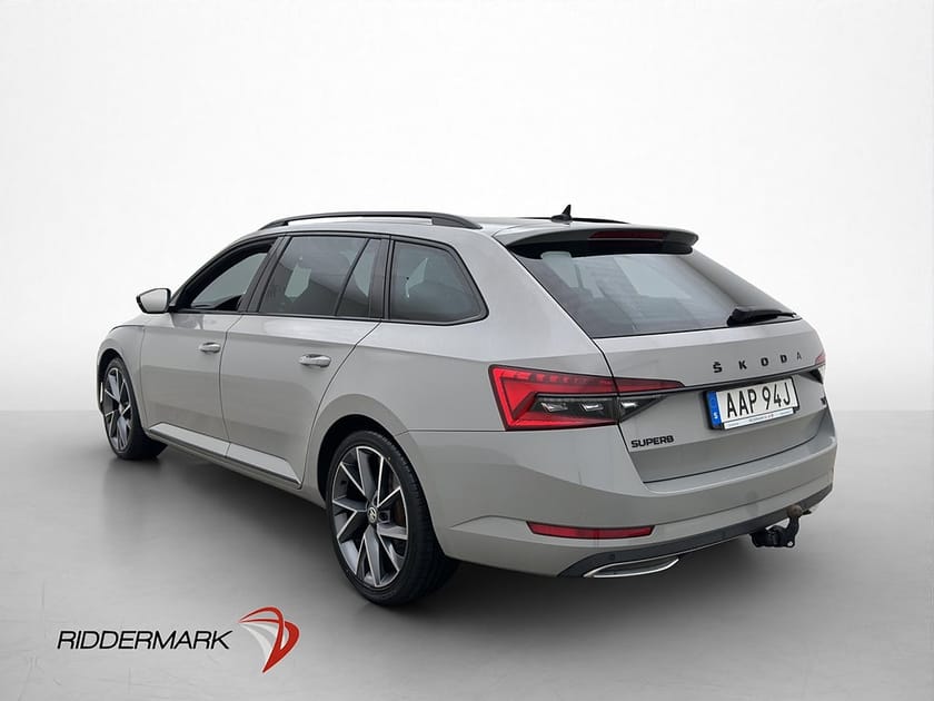 Bild 5 av Škoda Superb iV Kombi Skoda 1.4 TSI Business Sportline Cockpit CarPlay Drag