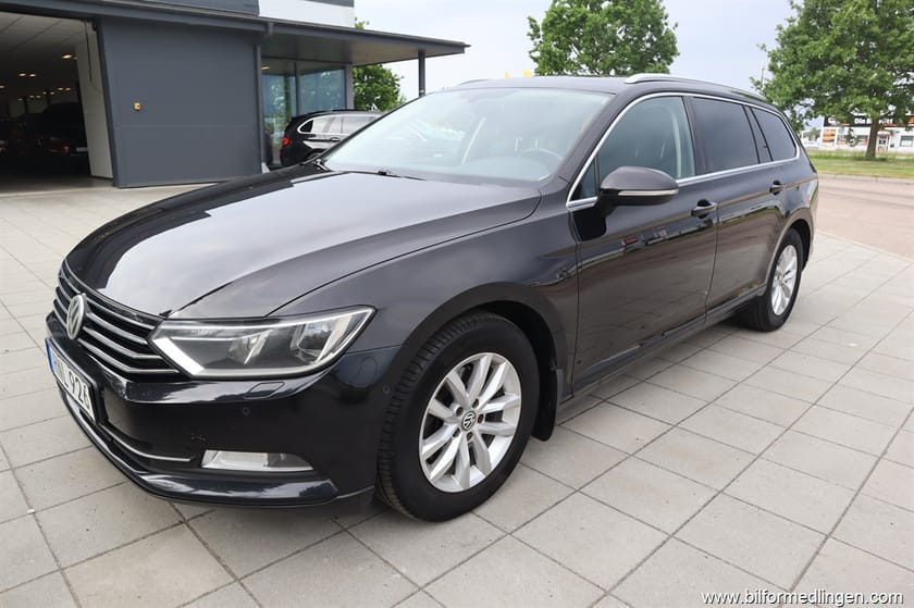 Bild 2 av Volkswagen Passat Sportscombi 2.0 TDI FWD 150hk Aut Backkamera Svensksåld