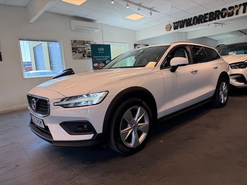Bild 2 av Volvo V60 Cross Country D4 AWD Advanced SE II Drag Gps Värmare BLIS Kamrembytt