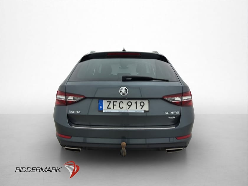 Bild 5 av Škoda Superb Kombi Skoda 2.0 TSI 4x4 L&K Pano P-Värm Kamera Skinn Drag